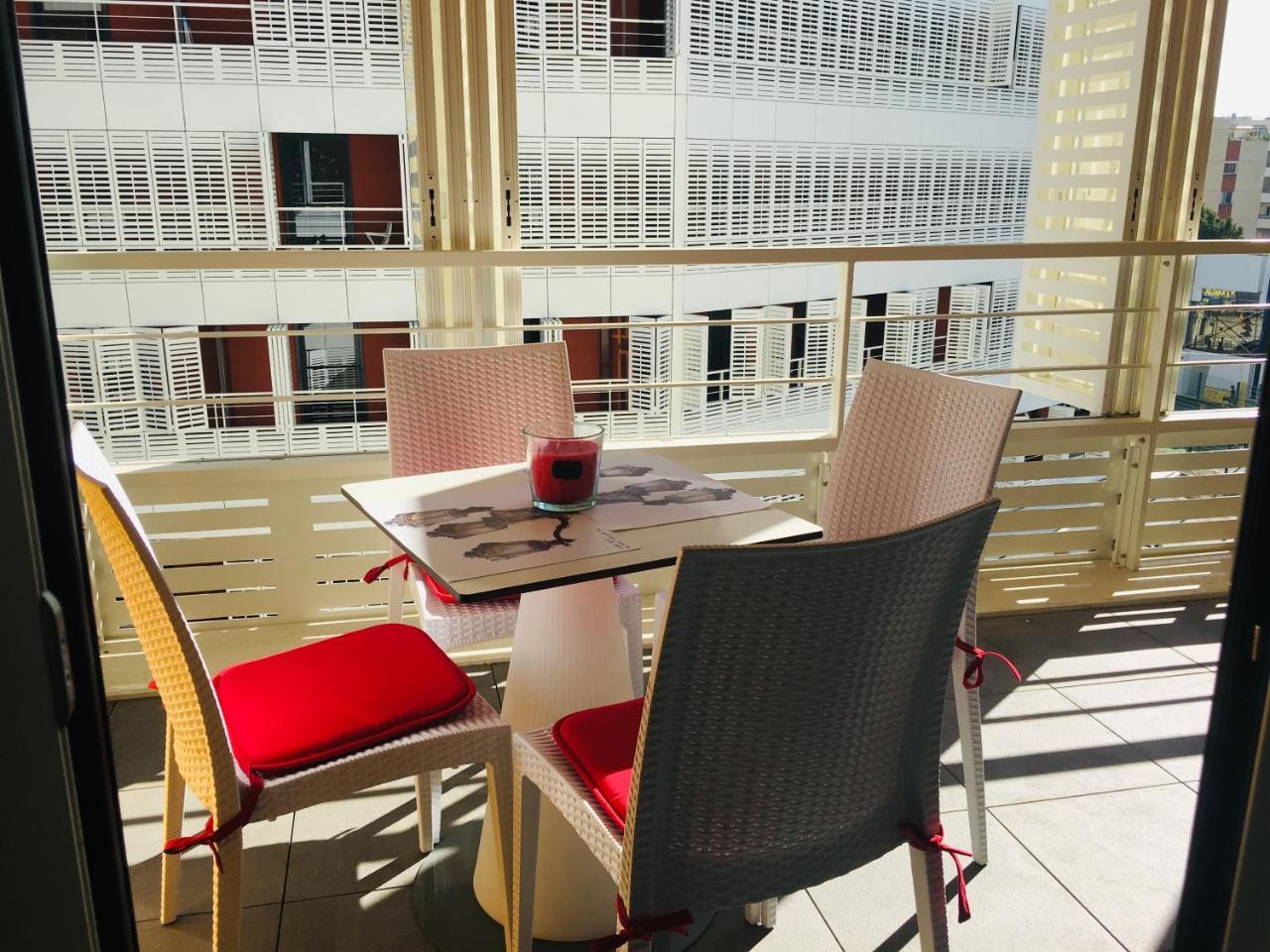 Vacances A Nice Terrasse Ensoleillee & Parking A La Gare Du Sud Exterior foto